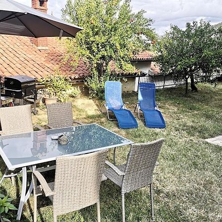Appartma Katja Gabrovica pri Črnem Kalu Esterno foto
