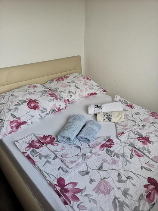 Appartma Katja Gabrovica pri Črnem Kalu Esterno foto
