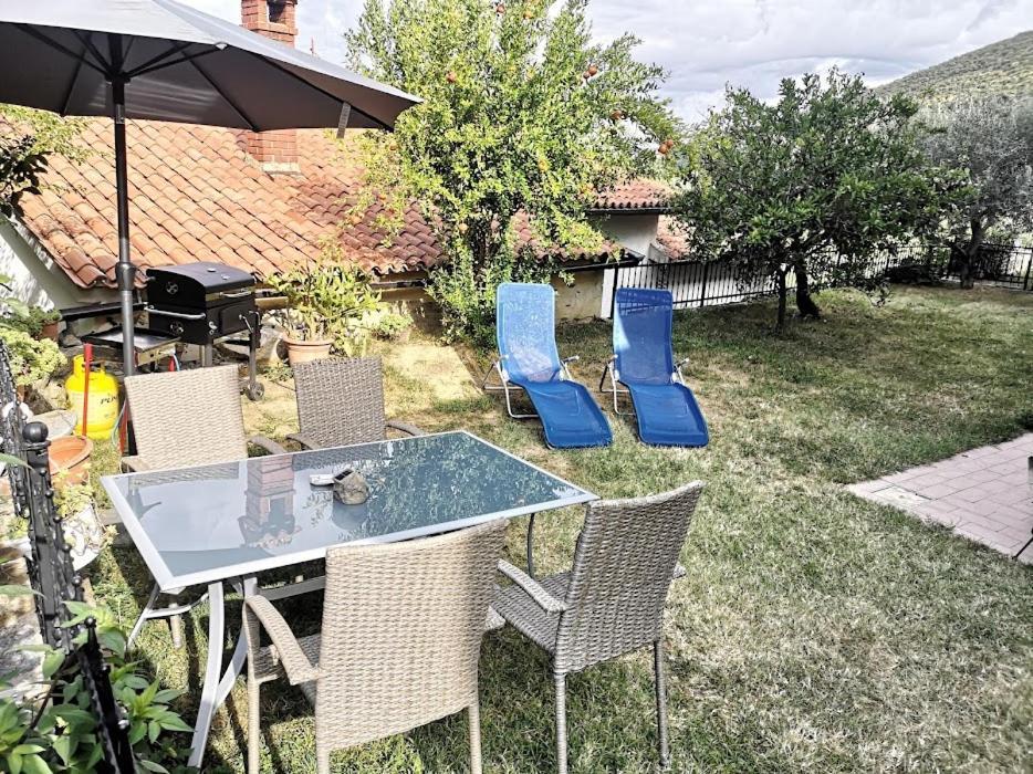Appartma Katja Gabrovica pri Črnem Kalu Esterno foto