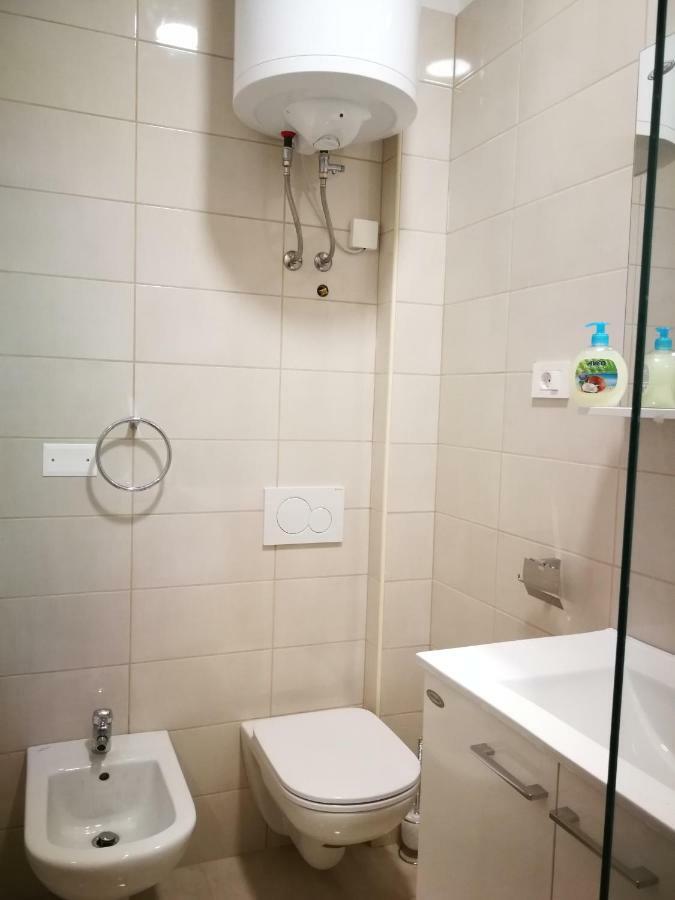 Appartma Katja Gabrovica pri Črnem Kalu Esterno foto